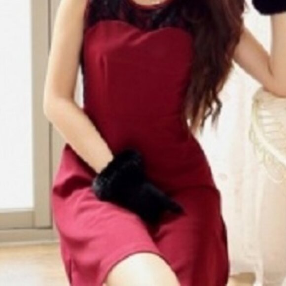 Elegant dress - Picture 4 of 4